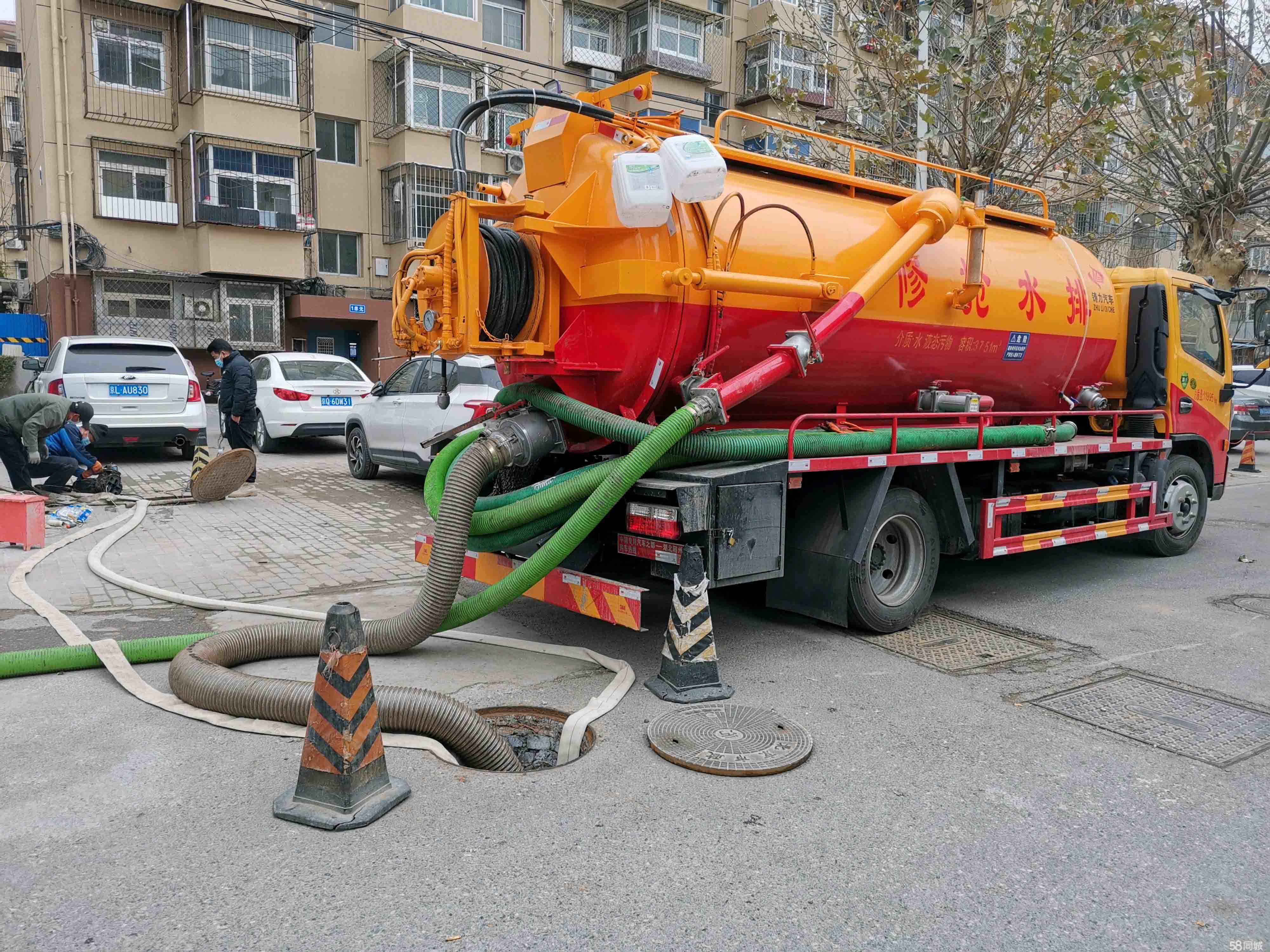 宝塔抽粪吸污
